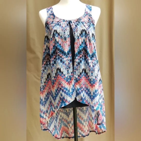 Wrangler High Low Layered Tank Top - Picture 2 of 9